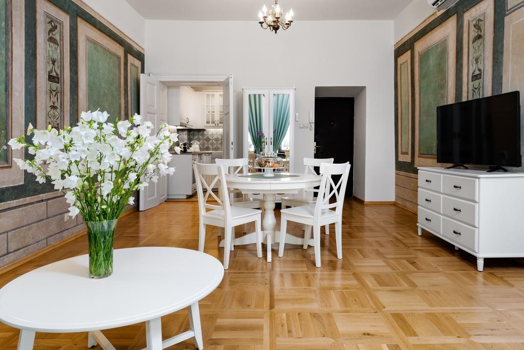P&j Luxury Krakau