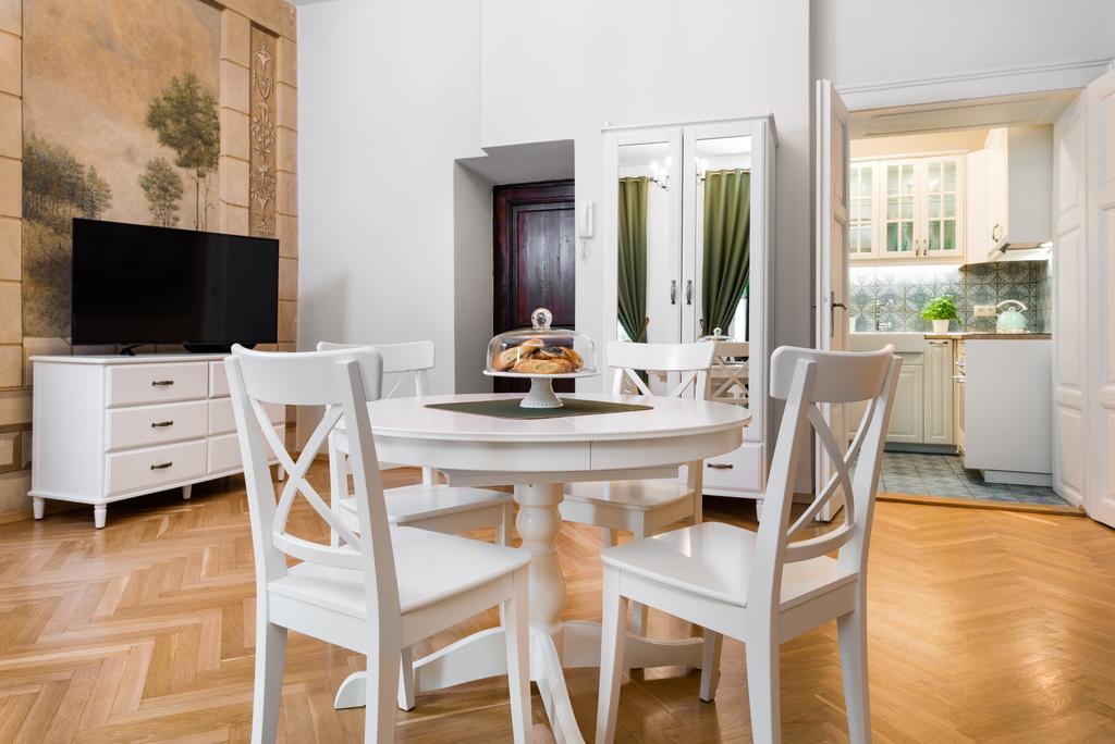 P&j Luxury Krakau